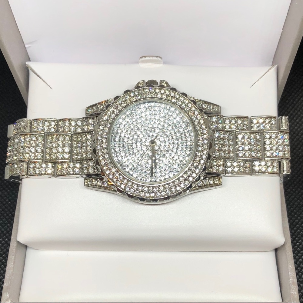 KRYSTAL | Pave Bracelet Watch - Picture 3 of 7